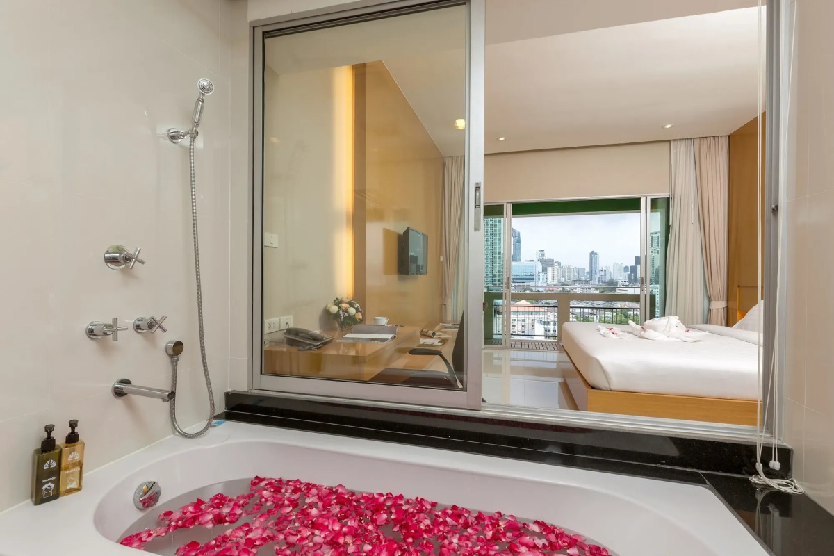 At115 by Rompo Mansion