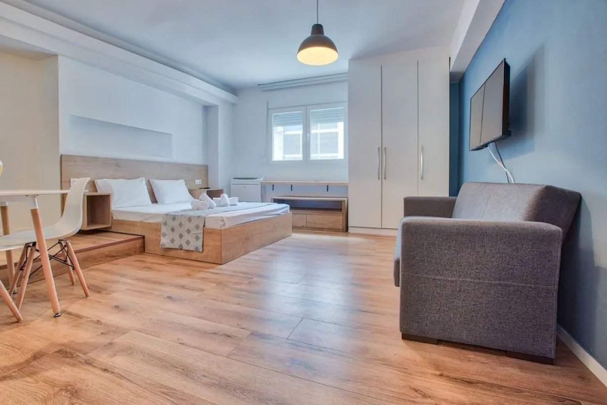 Civilian Apartments, Nilie Hospitality MGMT