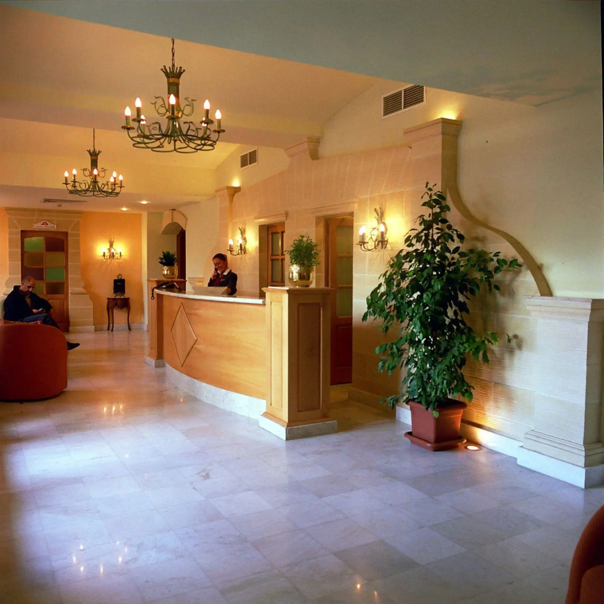 Sunflower Hotel