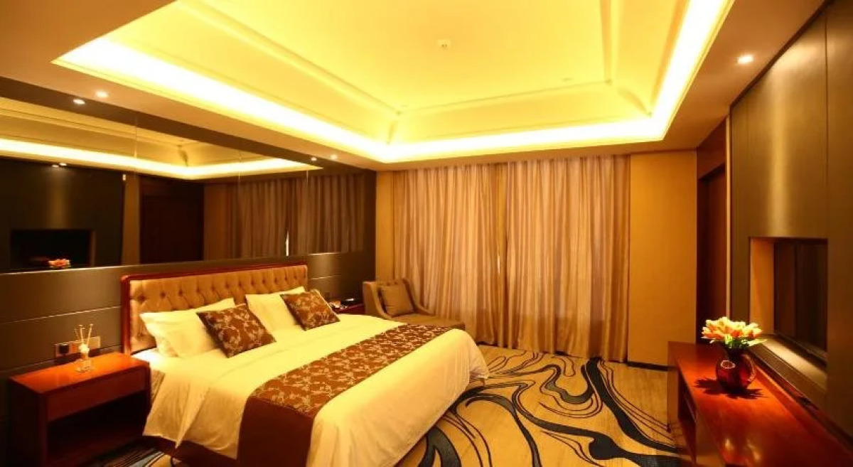 Longyue International Hotel