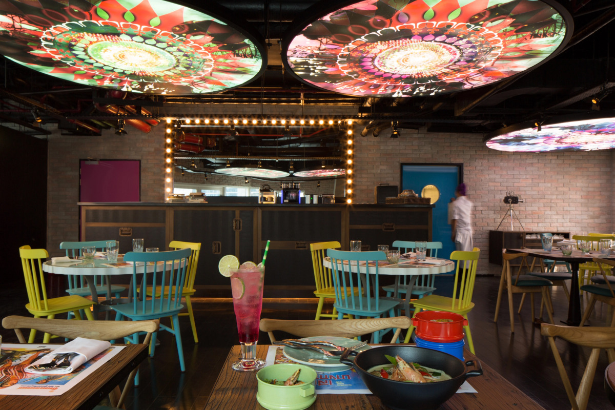 Отель Naumi Dubai