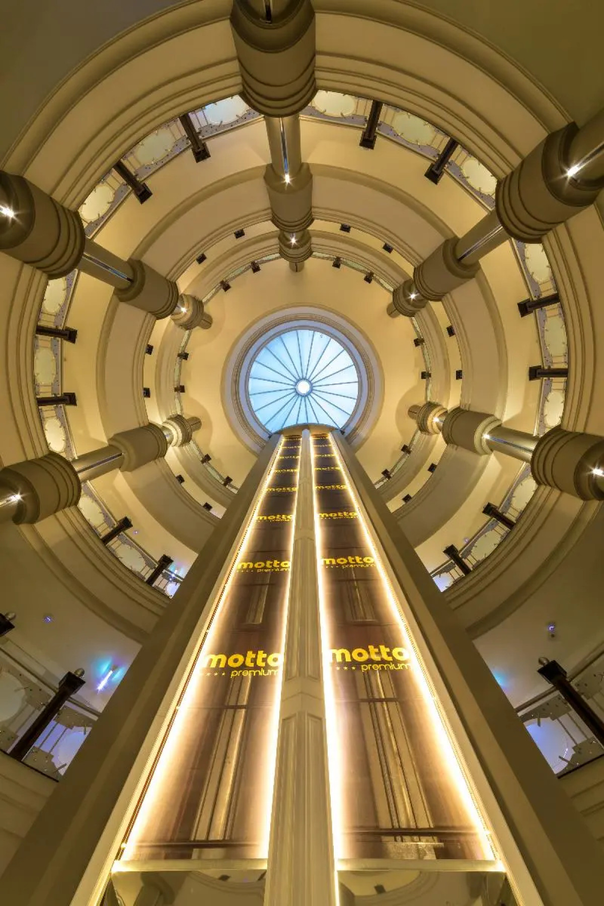 Motto Premium Hotel & Spa