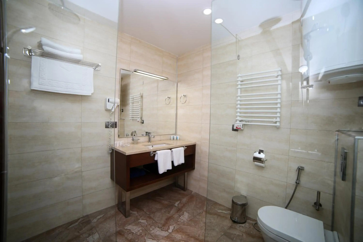 Отель Corner Inn