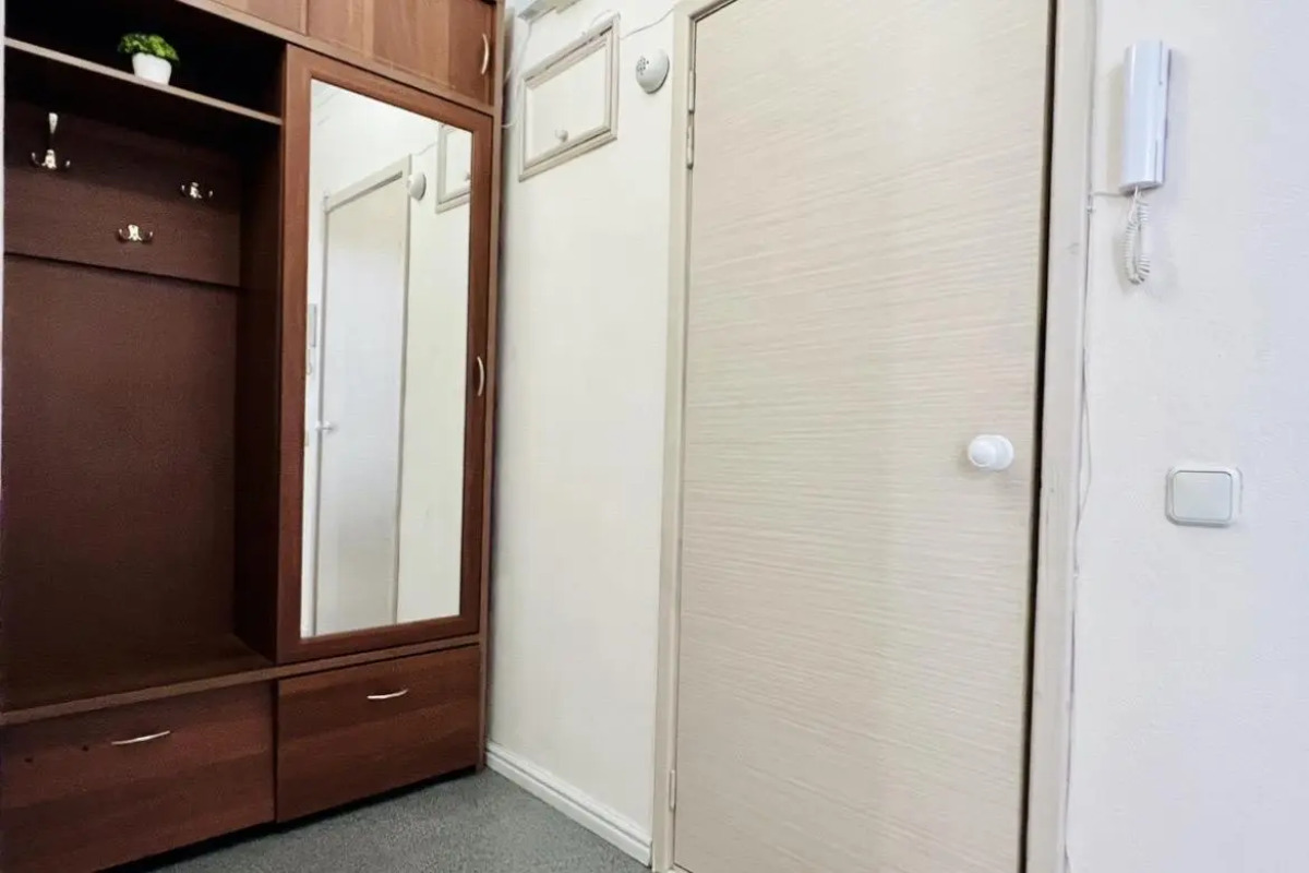 Диван и Чемодан на пр-кте Красный, 94