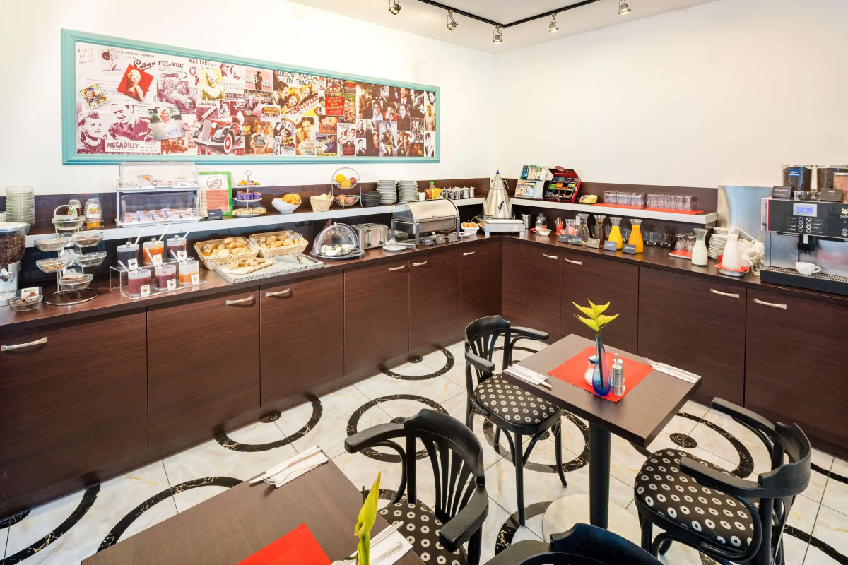 Best Western Plus Celebrity Suites