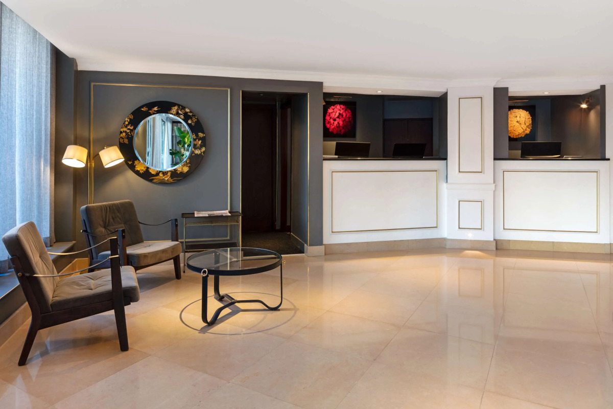 Отель Radisson Blu, London Bond Street