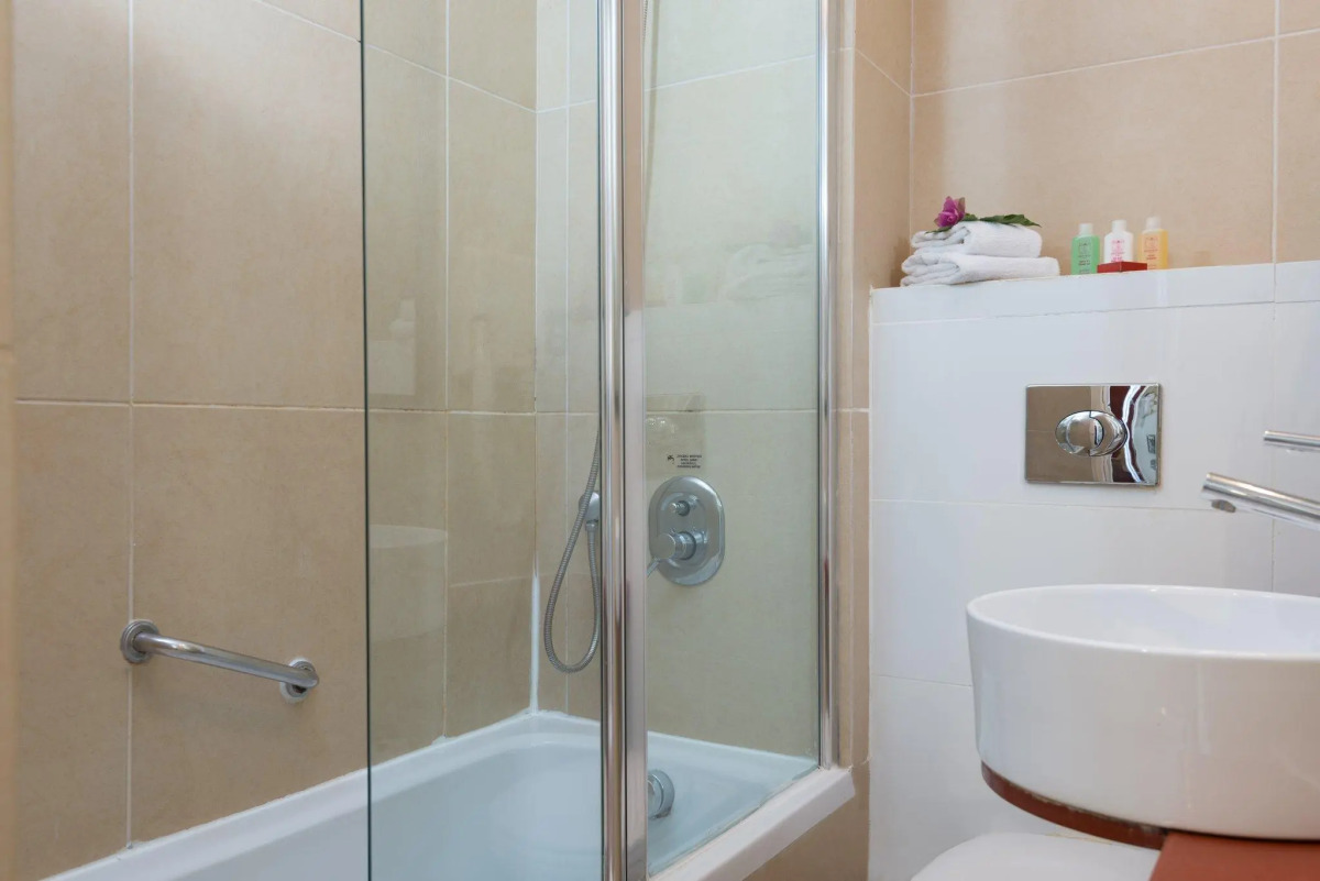 Leonardo Beach Tel Aviv