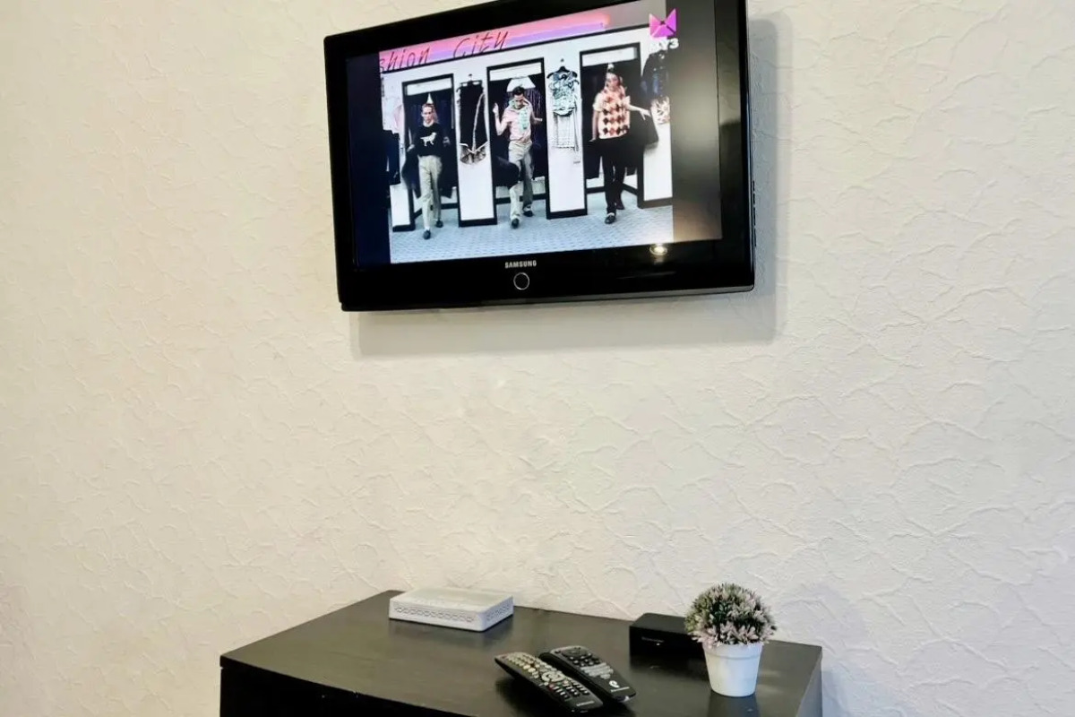 Диван и Чемодан на пр-кте Красный, 94