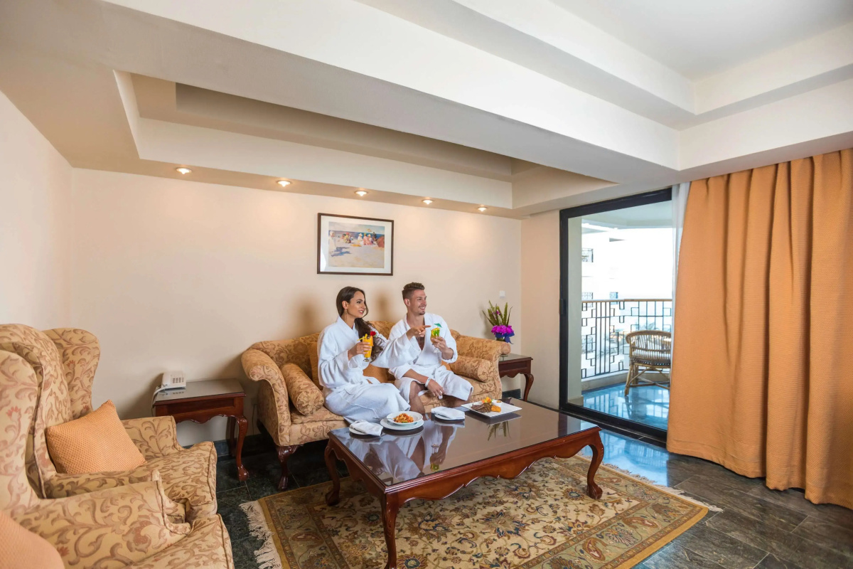SUNRISE Holidays Resort (Adults Only)
