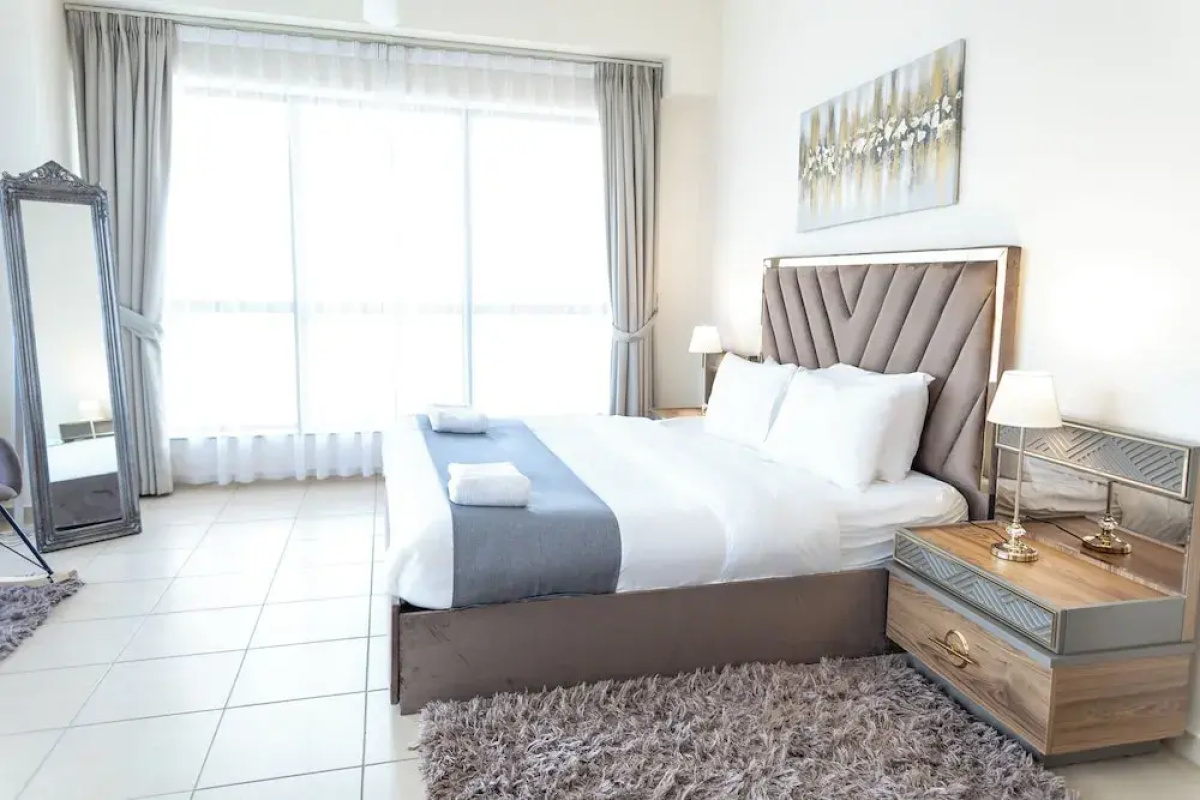 HAPPY SEASON | JBR Apartments