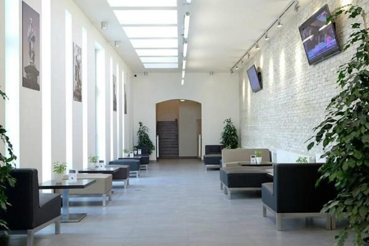 Hotel Adeba