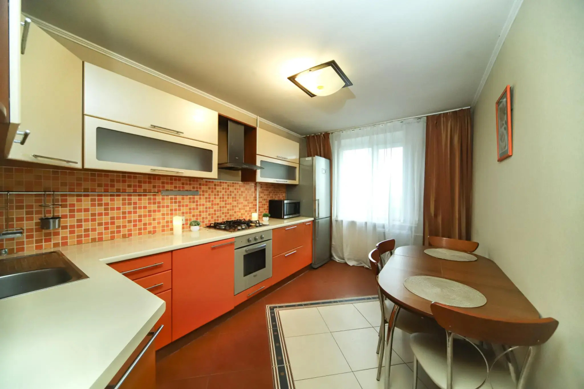 Апартаменты на улице Луначарского 1