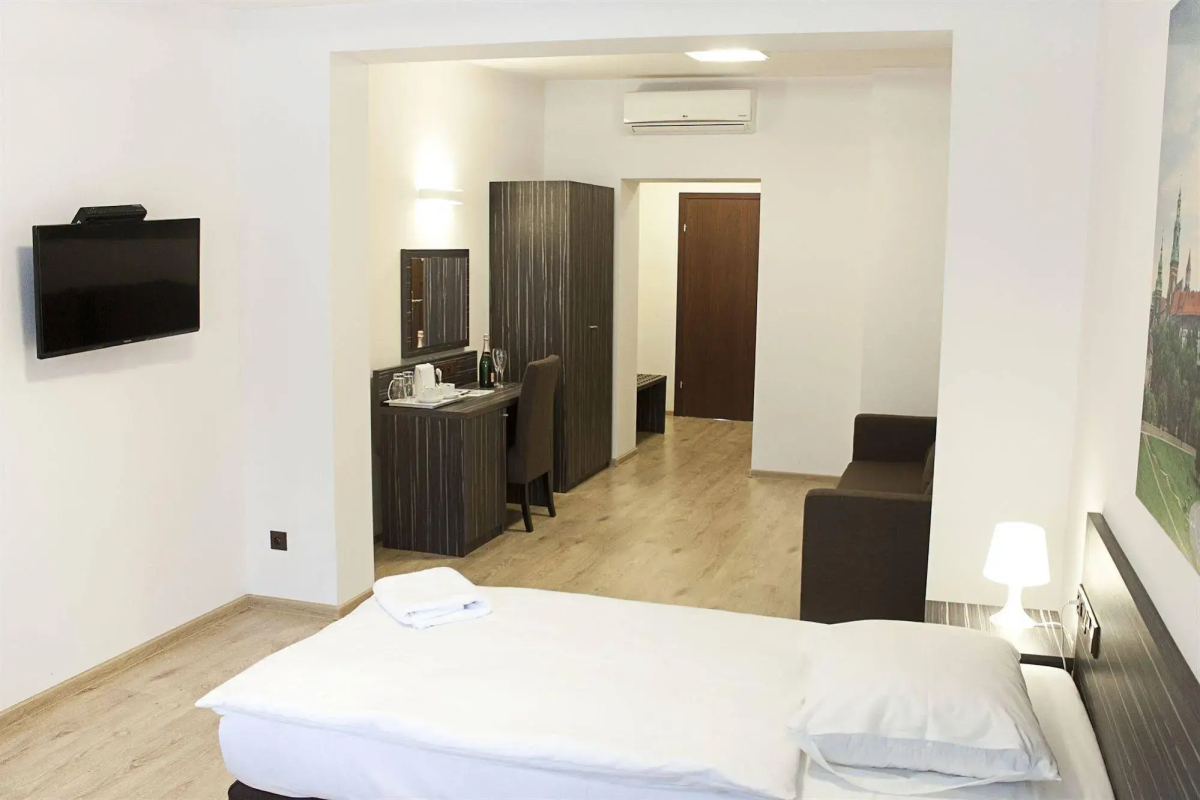 Pergamin Apartments
