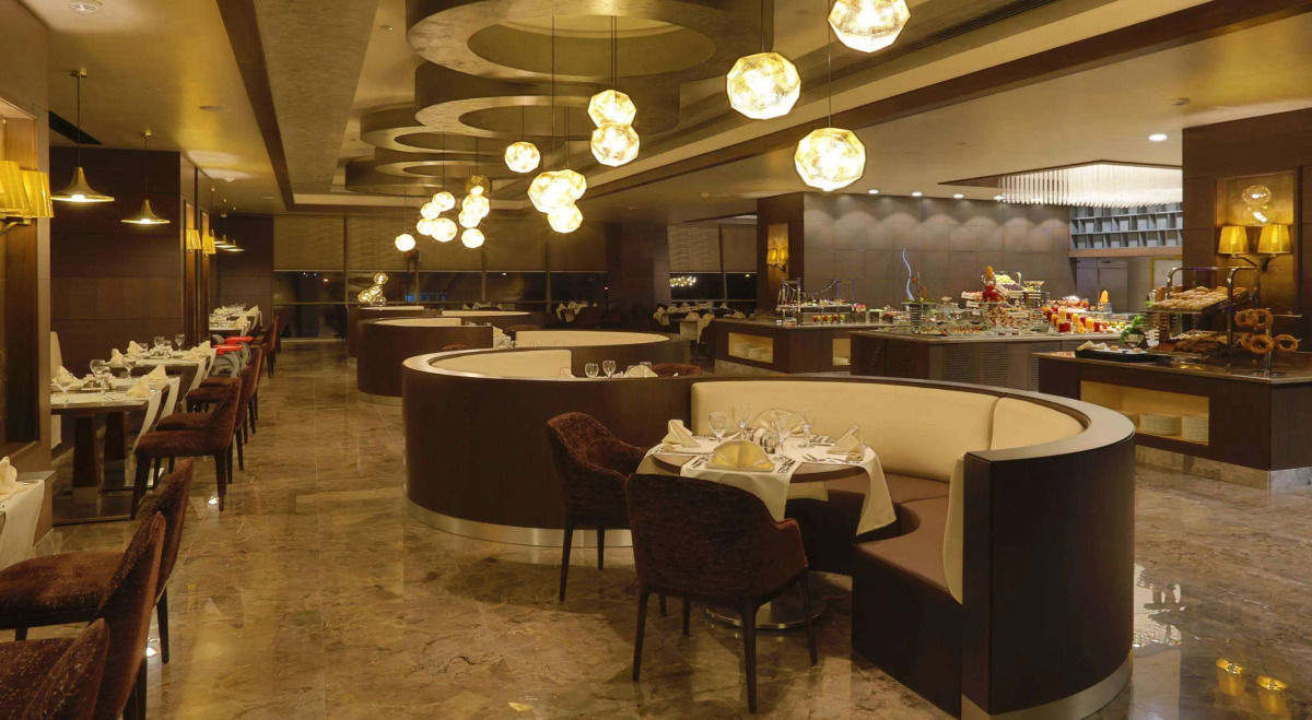 Royal Stay Palace Hotel