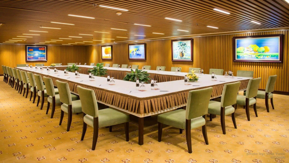 Royal Halong Hotel