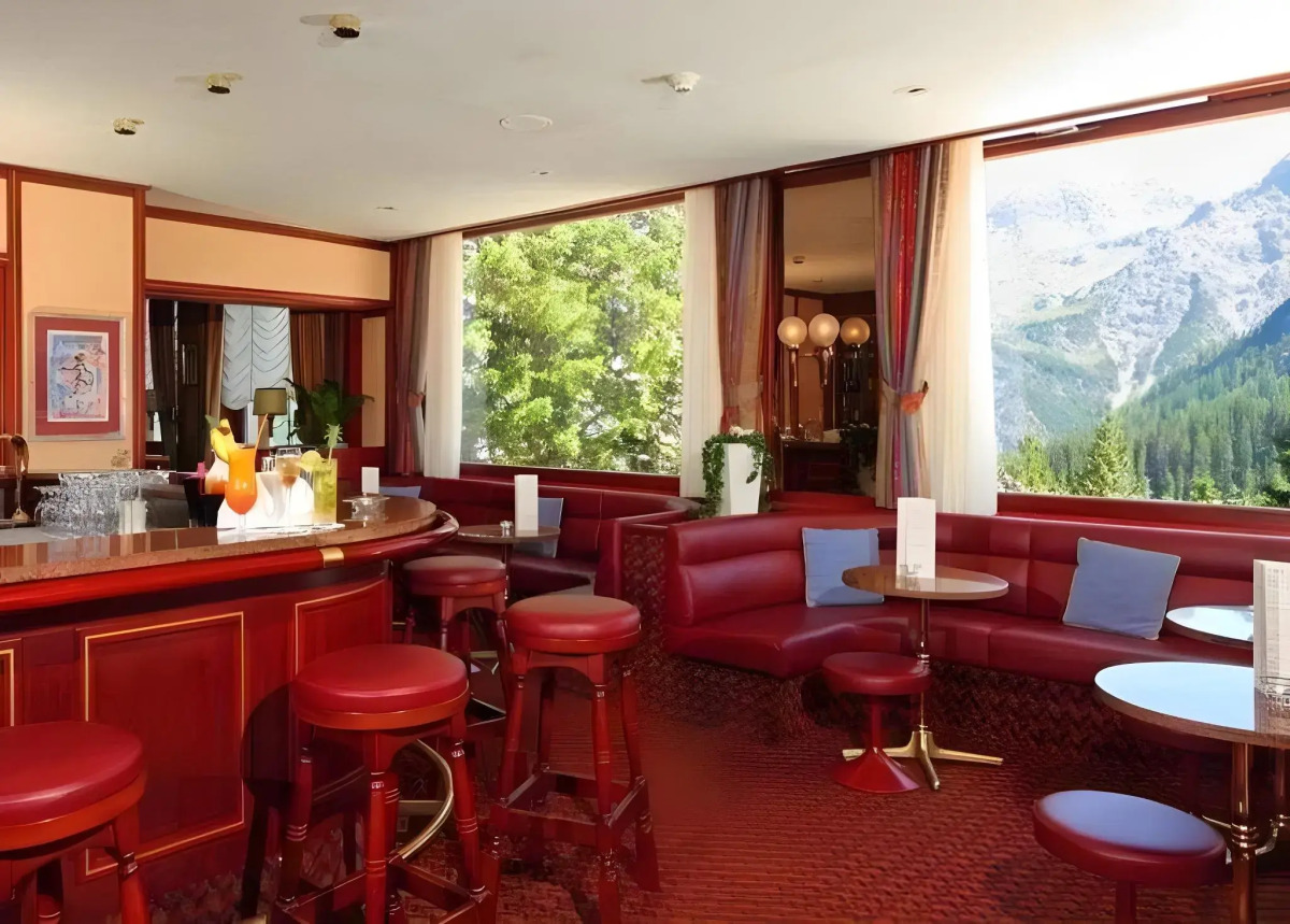 Hotel du Grand Lac Excelsior