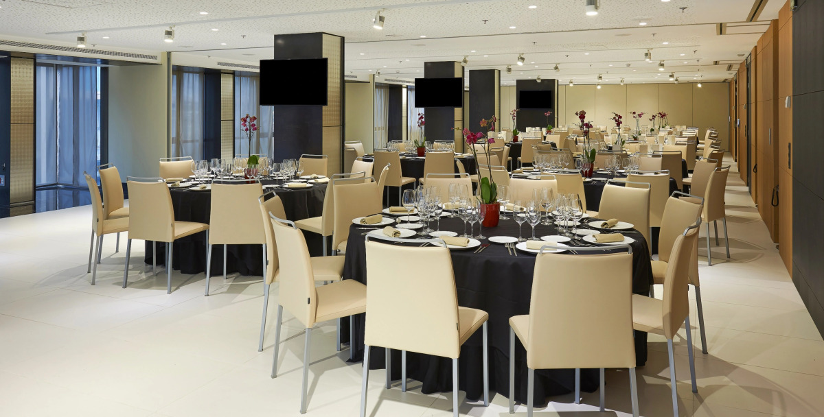 Отель NH Collection Barcelona Gran Calderón