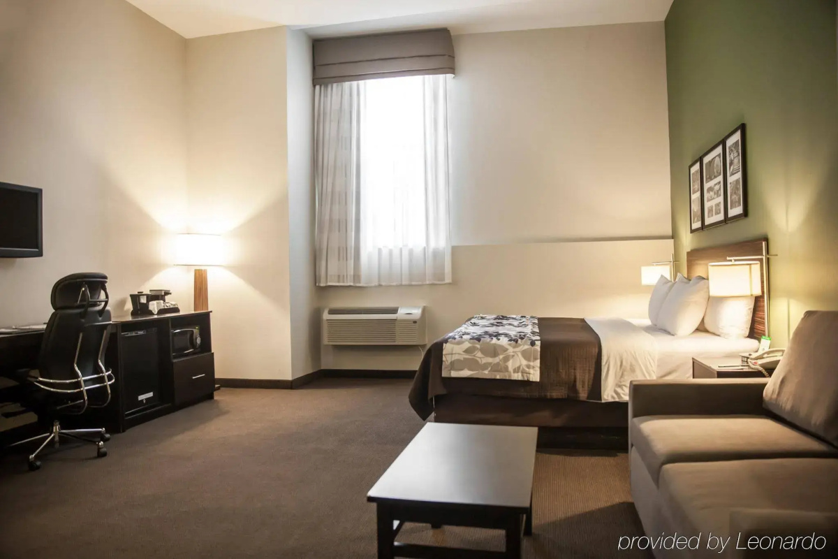 Sleep Inn & Suites Downtown Inner Harbor