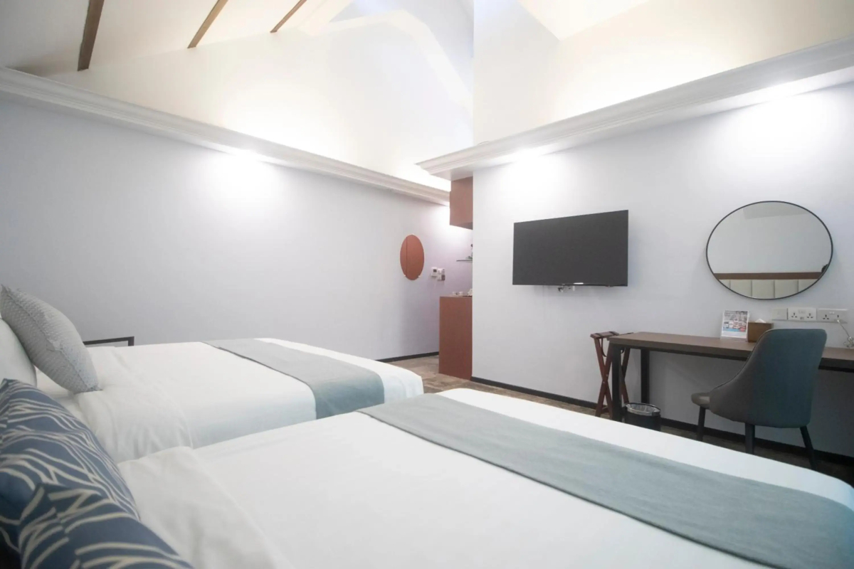 Santa Grand Hotel East Coast, a NuVe Group Collection