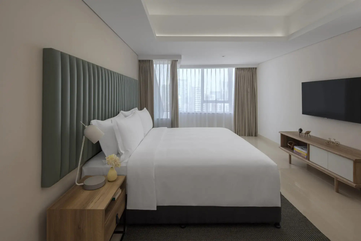 Staybridge Suites Dubai Internet City, an IHG Hotel