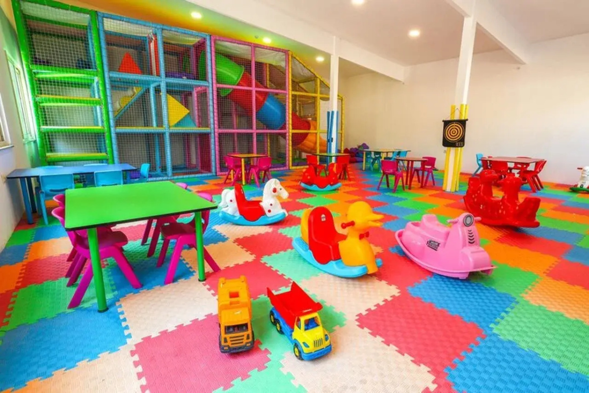 Crystal Club World of Colours - All inclusive