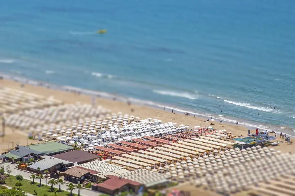 Hotel Orange Palace Side