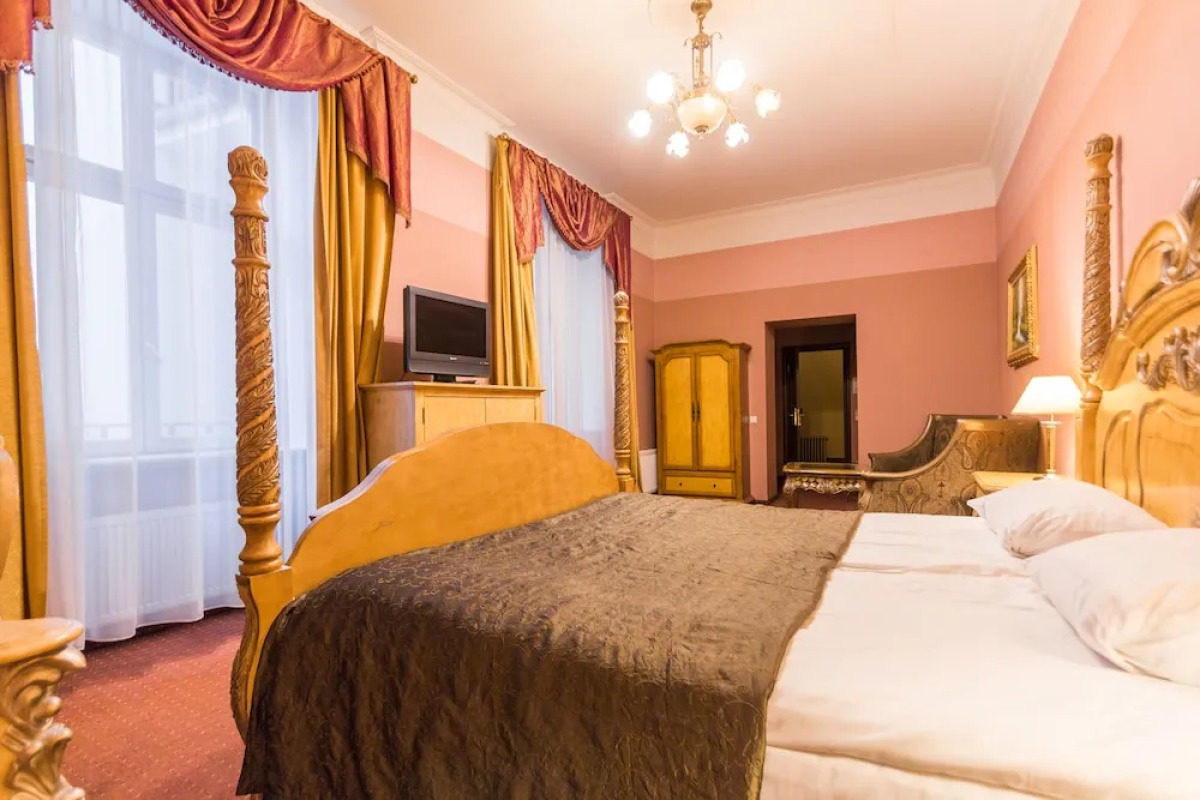 Отель Garden Palace