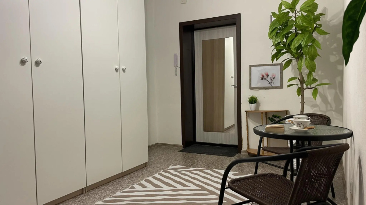 Yousinn (Юсинн) на улице Добролюбова