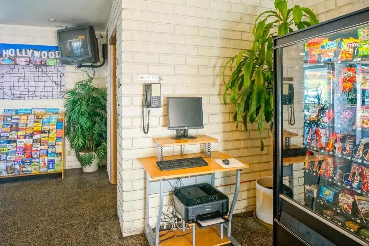 Dunes Inn Wilshire - In Los Angeles (Downtown Los Angeles)