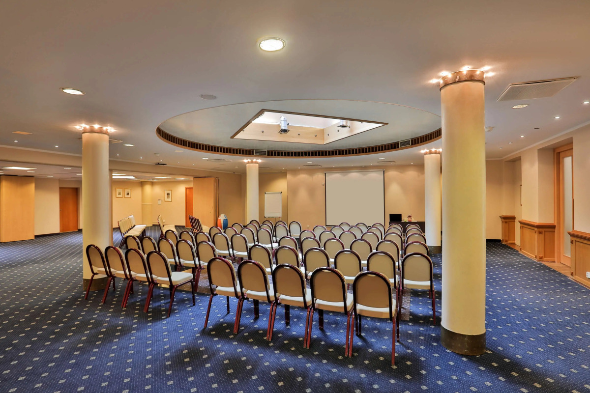 Отель Park Inn by Radisson Meriton Conference & Spa Tallinn