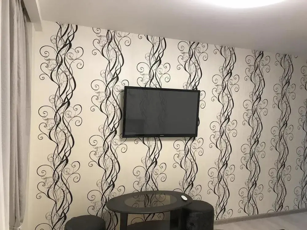 Часы Бунинская аллея