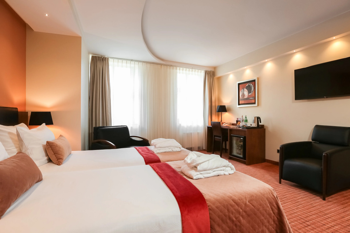 Avalon Hotel & Conferences