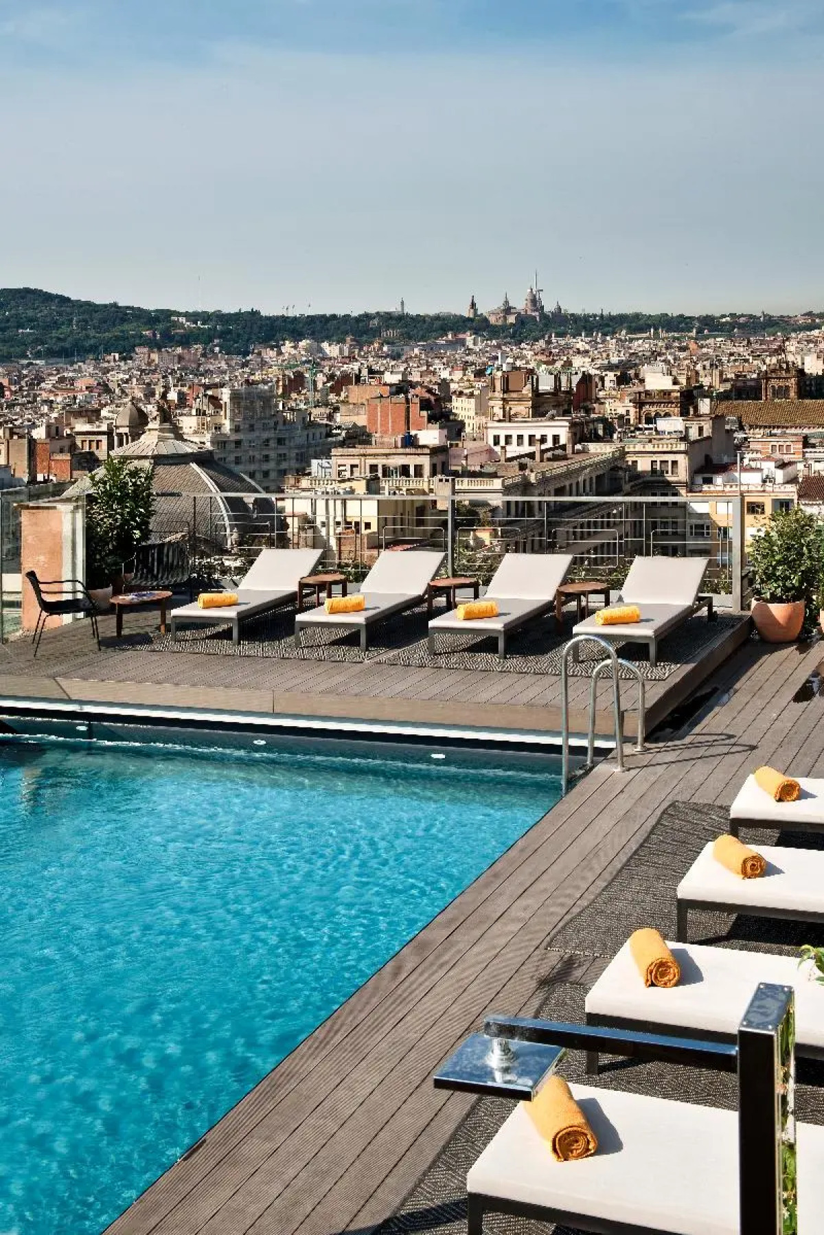 Отель NH Collection Barcelona Gran Calderón