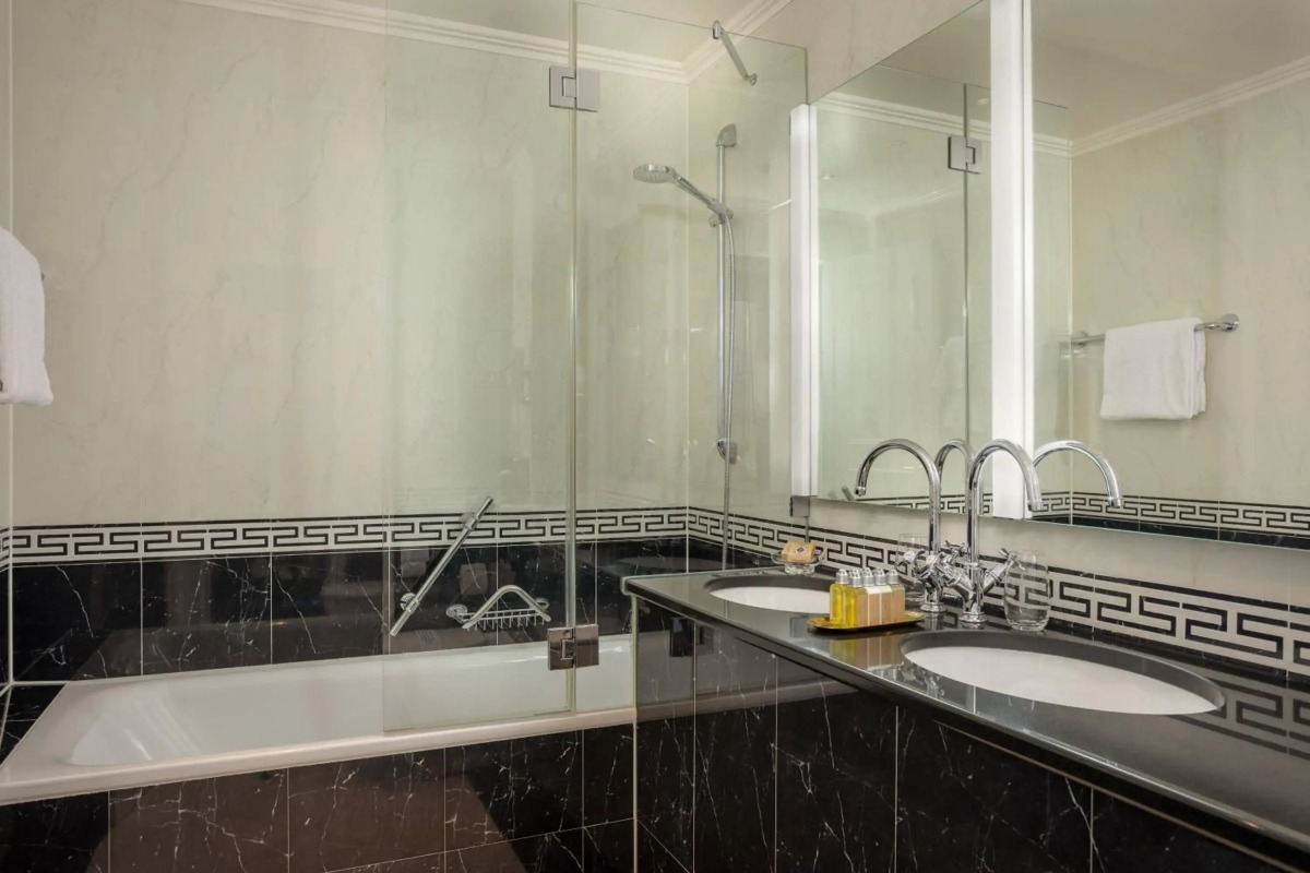 Grand Hotel Suisse Majestic, Autograph Collection