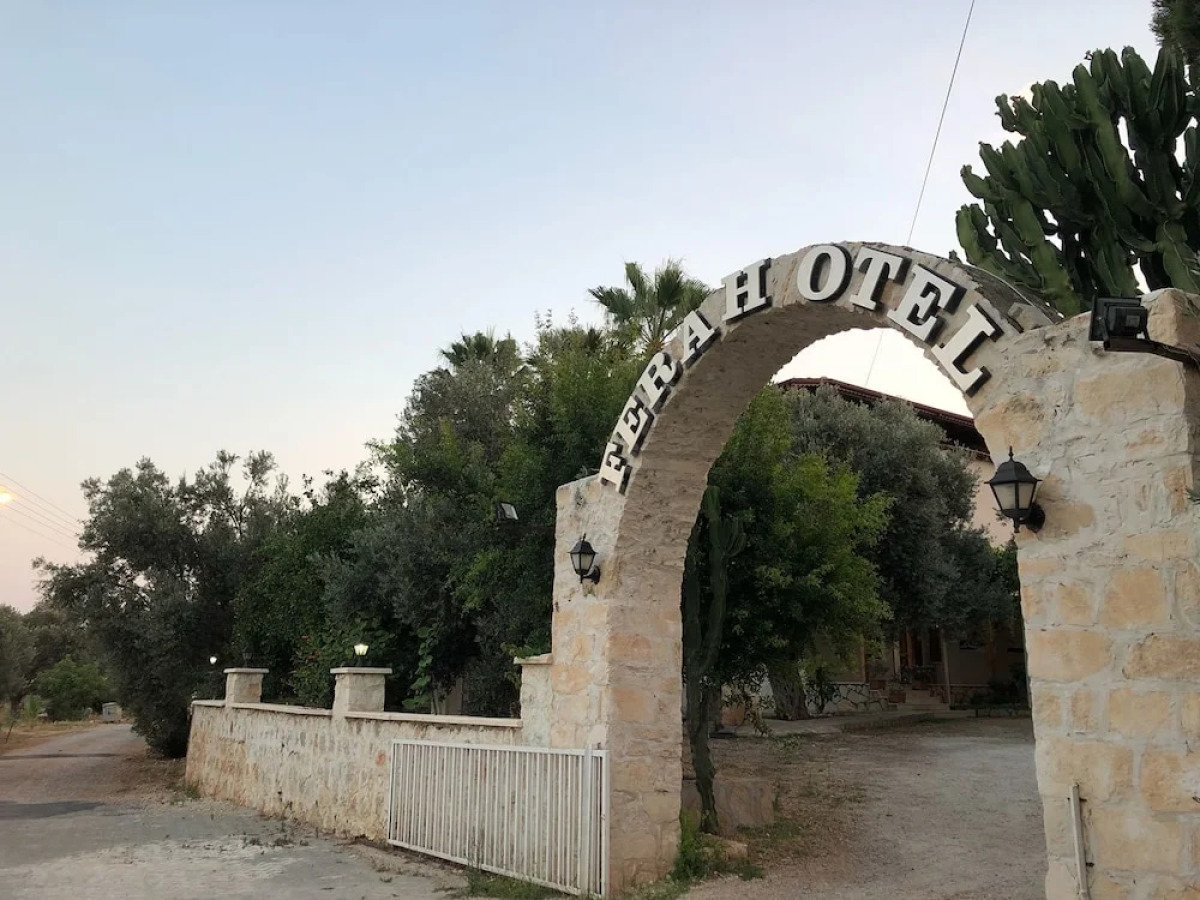 Ferah Hotel