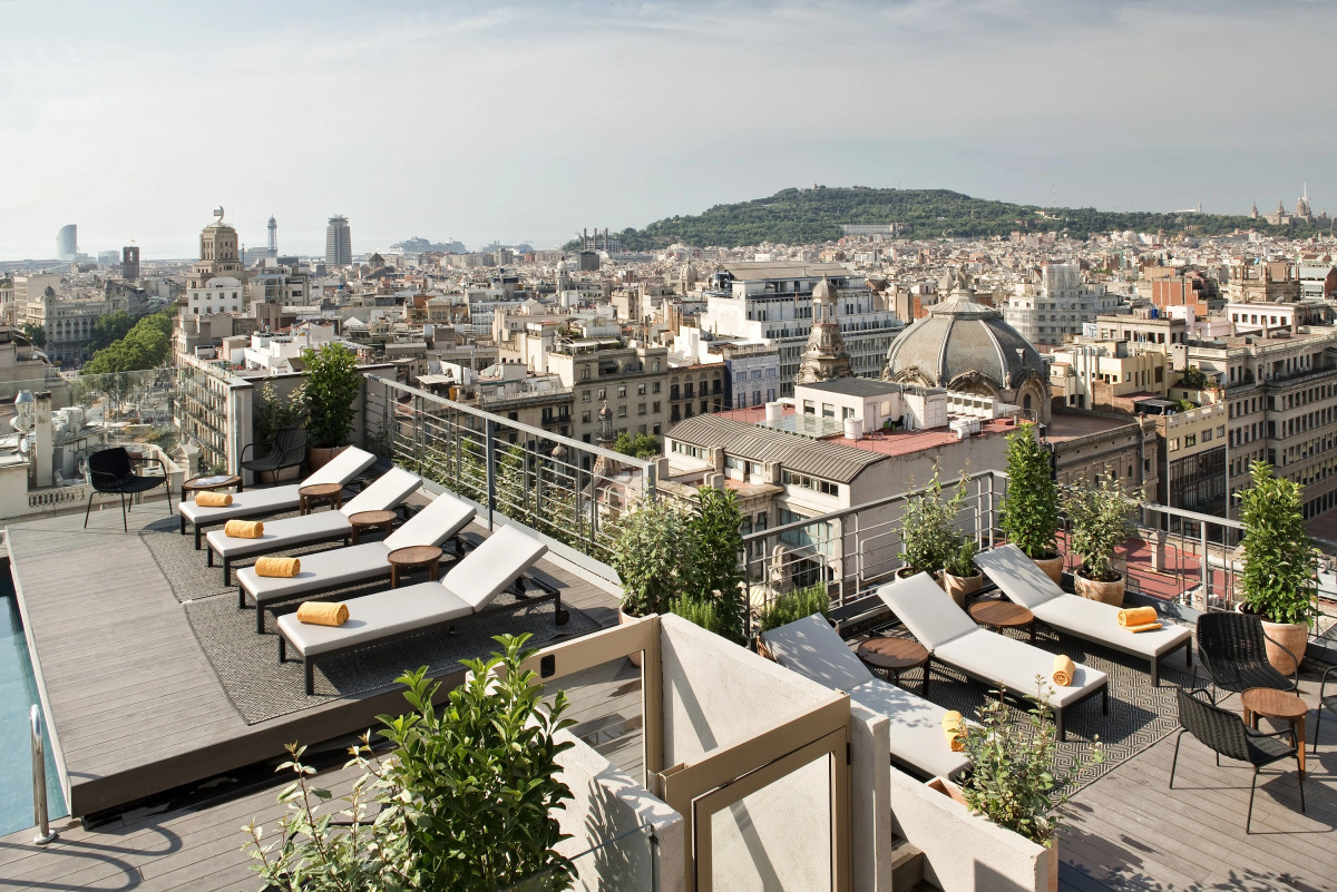 Отель NH Collection Barcelona Gran Calderón