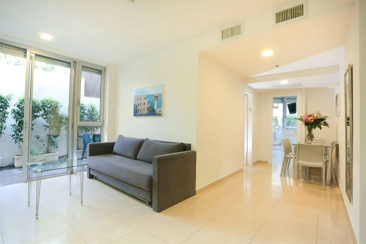 Sea Land Suites