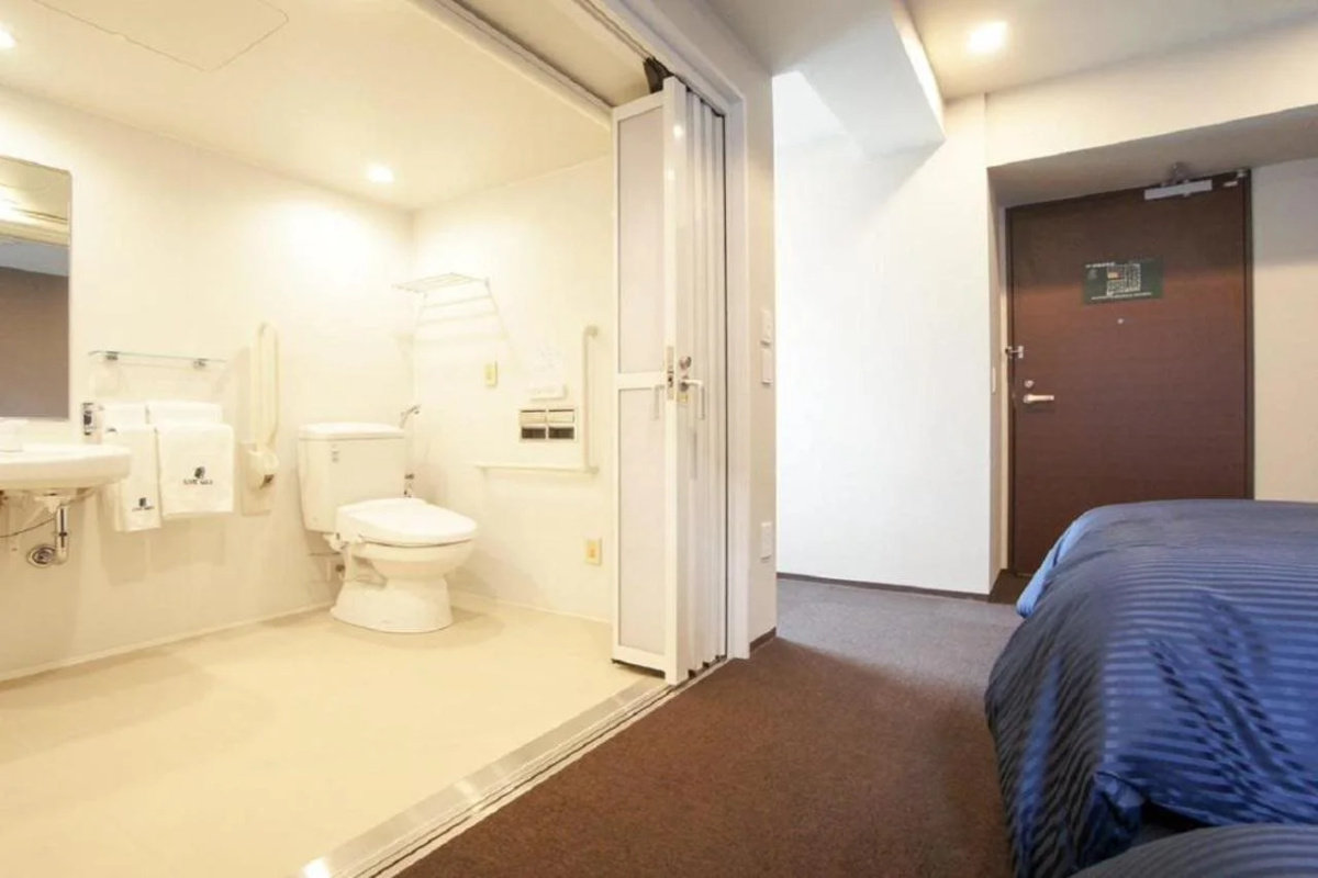 Hotel Live Max Yokohama Motomachi Ekimae
