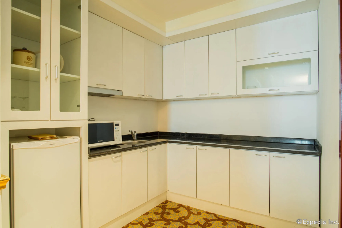 Grand Plaza Hotel Hanoi