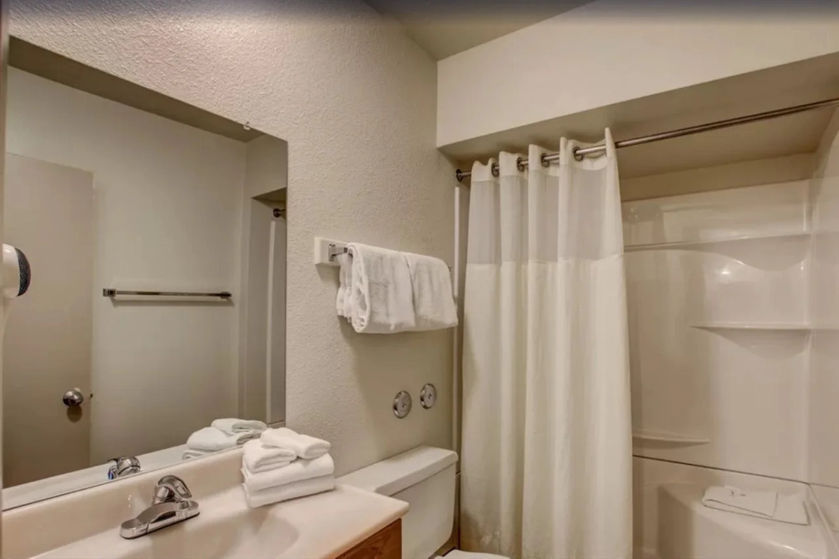 The Nautical Beachfront Resort