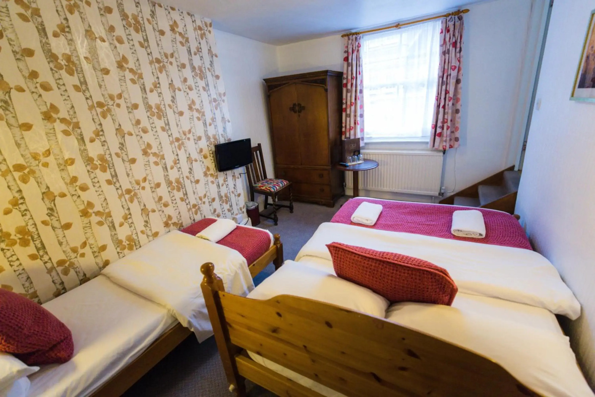 St Athans Hotel