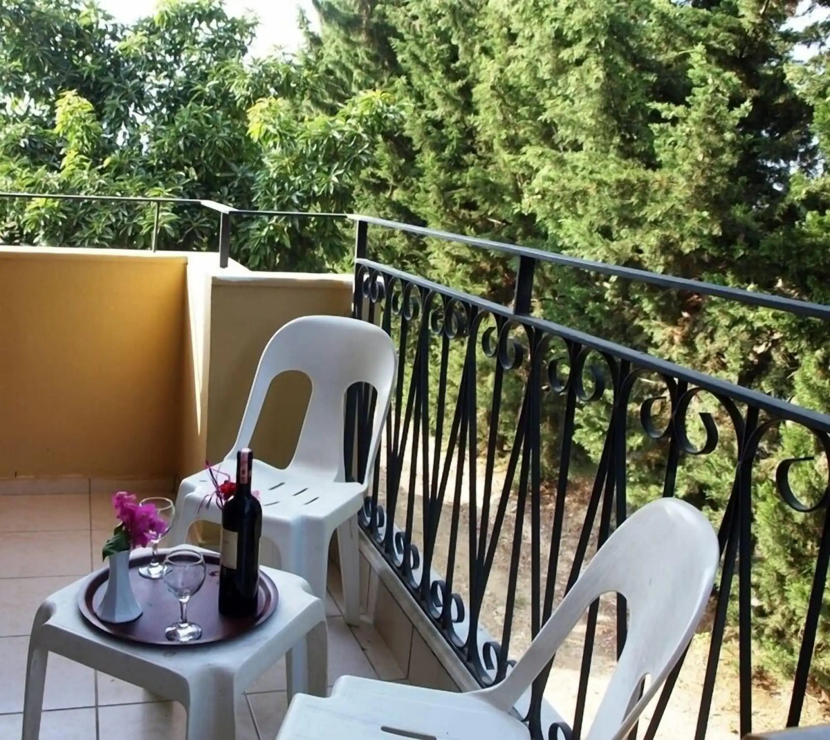 Отель Lemas Suite