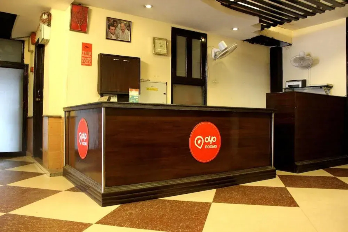 OYO 305 Hotel Rajdeep Palace