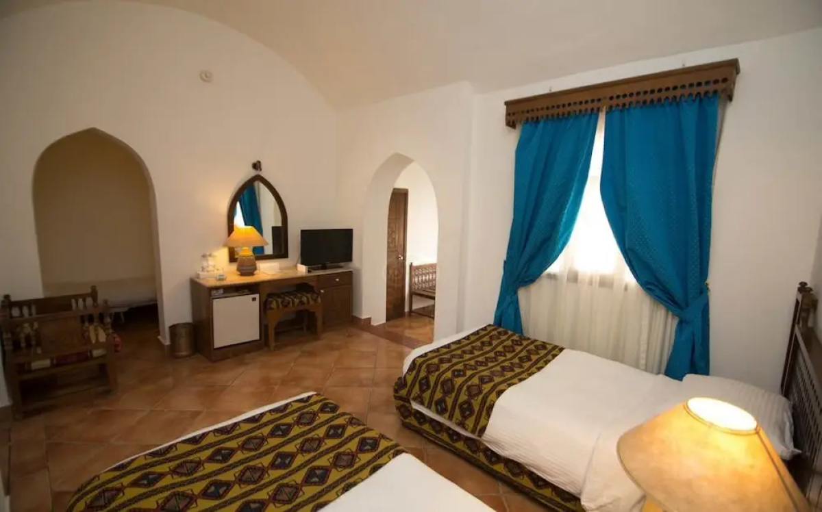 Sonesta Beach Resort & Casino