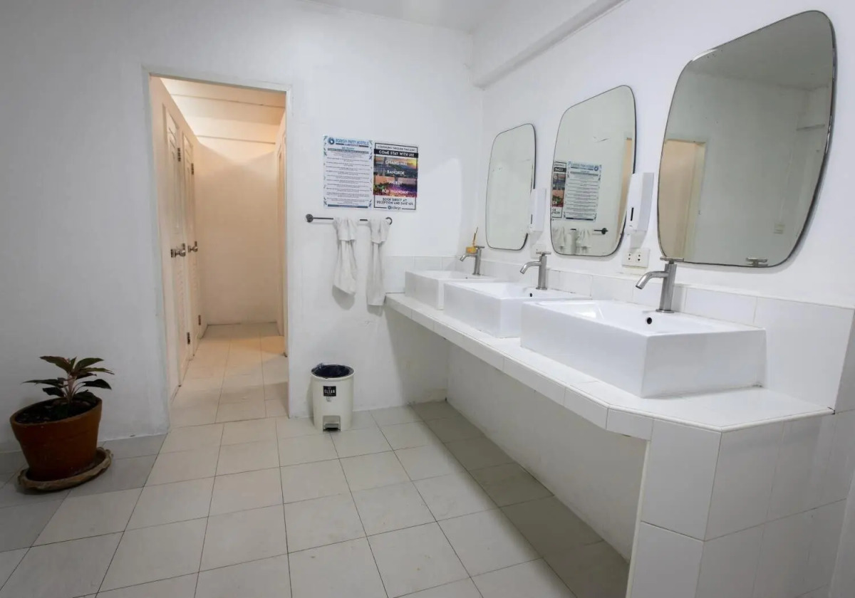 Bodega Party City Center Bangkok - Hostel