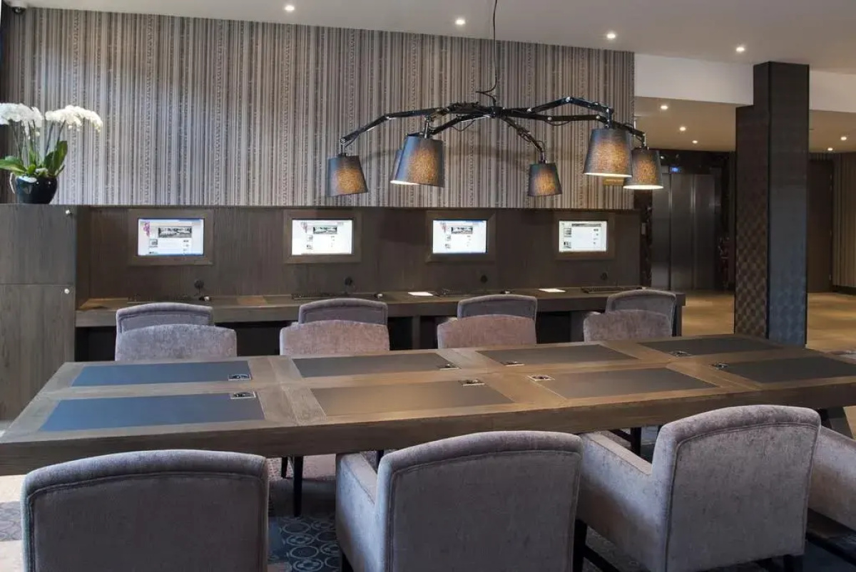 XO Hotels Park West
