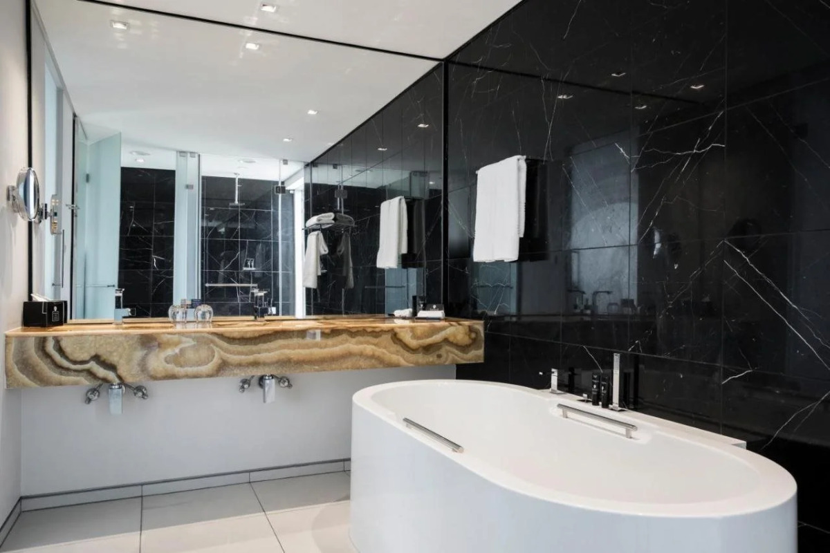 The Capital 15 on Orange Hotel & Spa