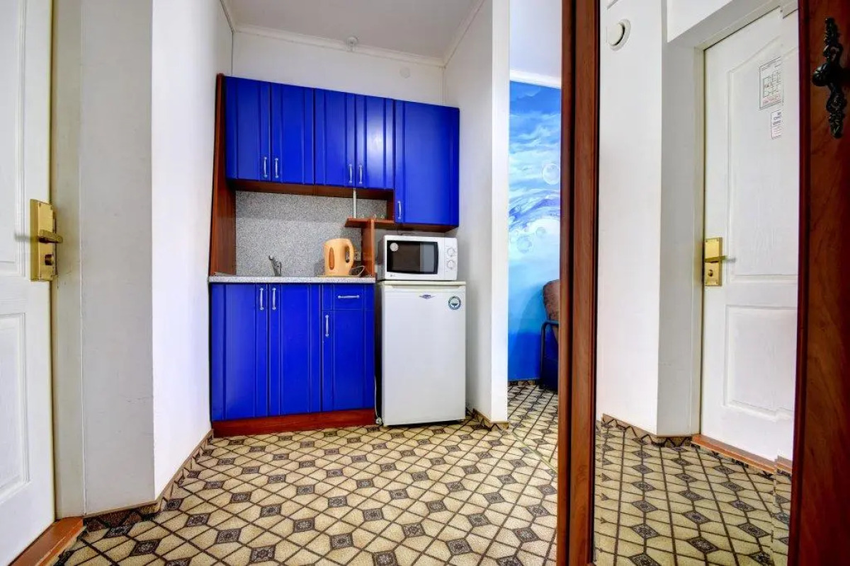 Отель Сурож