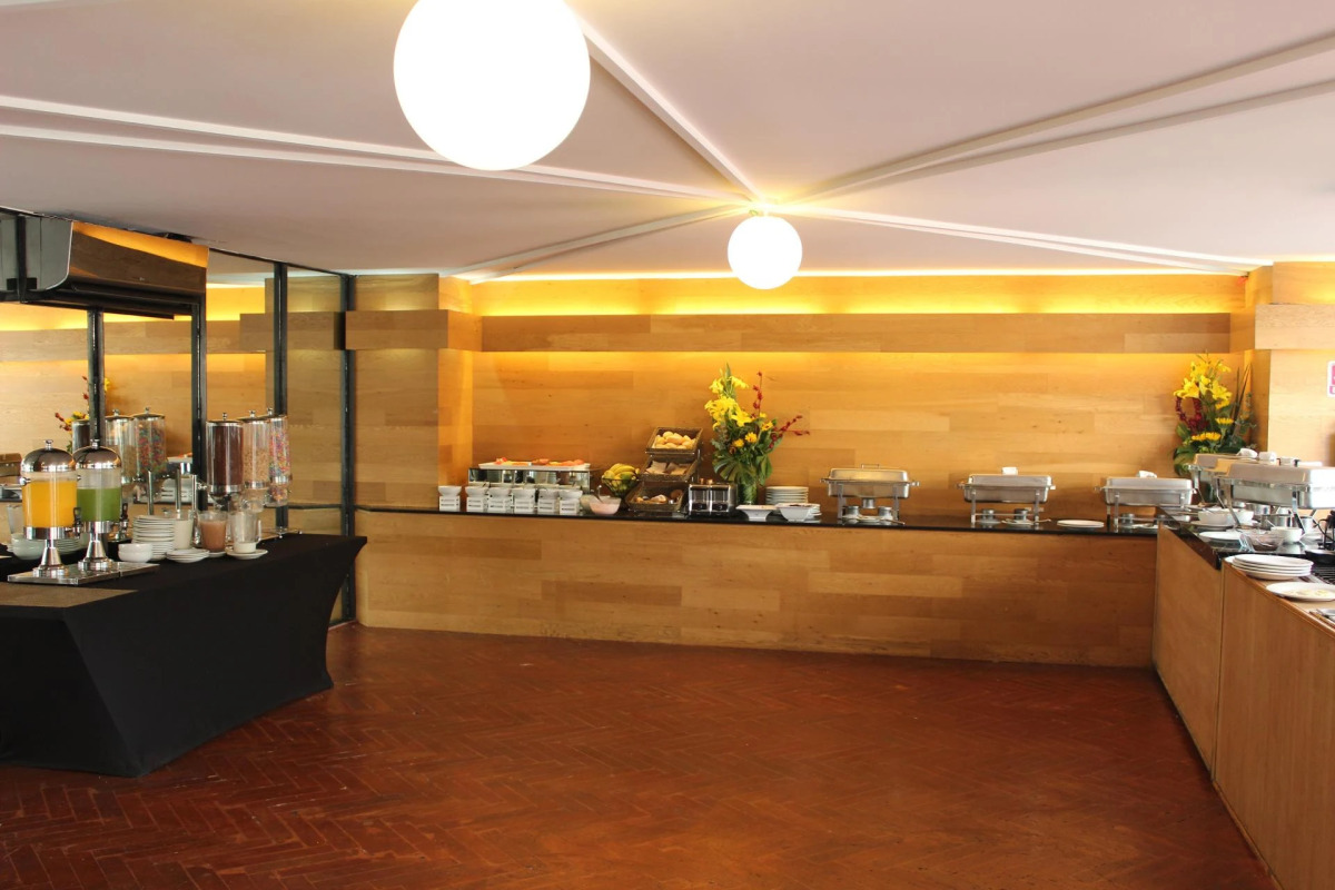 Hotel El Ejecutivo by Reforma Avenue