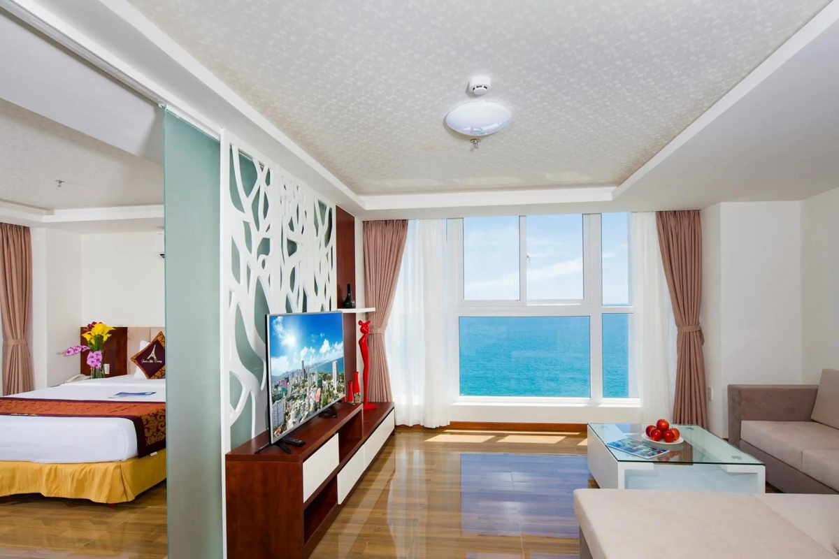 Paris Nha Trang Hotel & Apartment